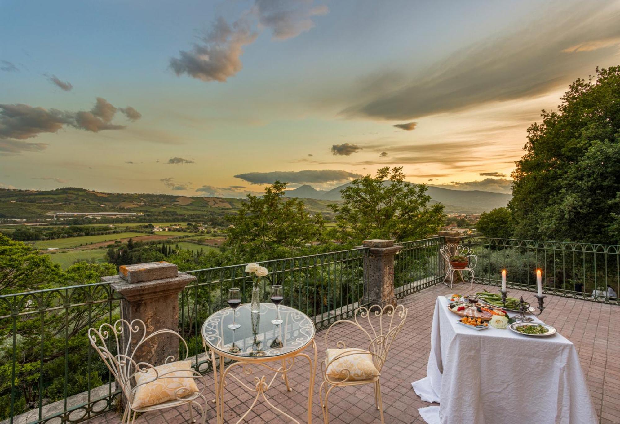 B&B In An 1800S Frescoed Villa With Panoramic Solarium And Historic Park - Villa Mastrangelo Colli del Tronto Extérieur photo